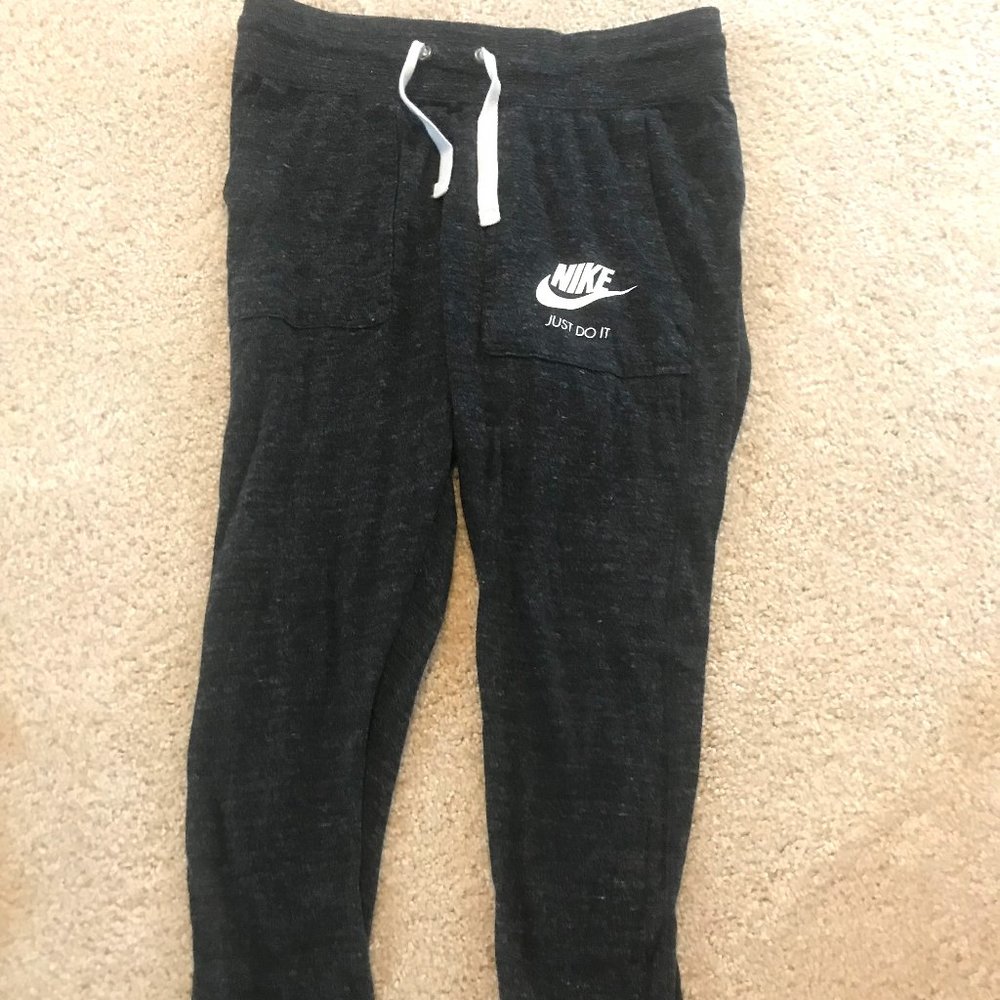 Nike sweats size s
